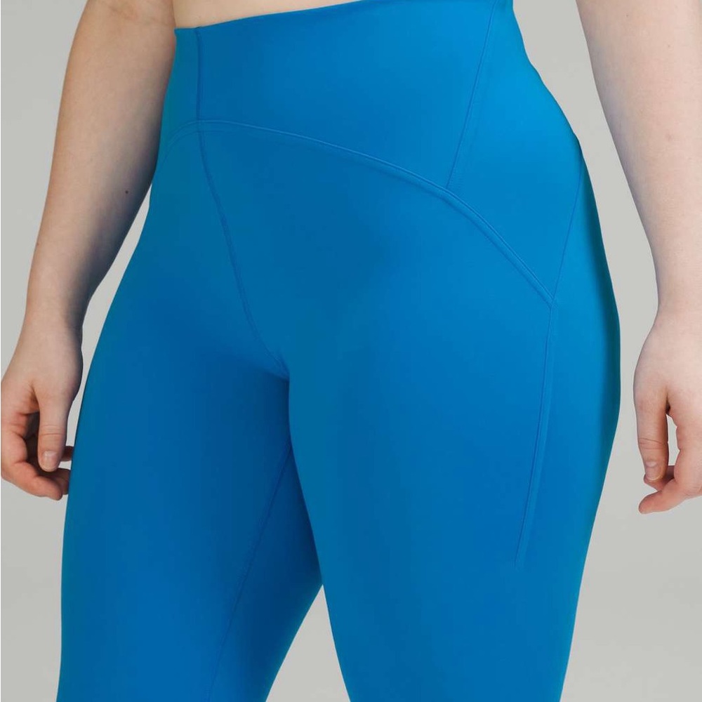 NWT Lululemon InStill HR Crop 23”